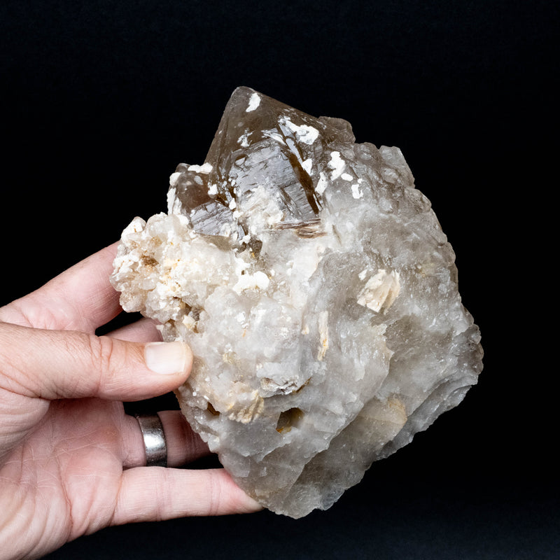 Citrine Crystal 1134 g 161x112mm self healed