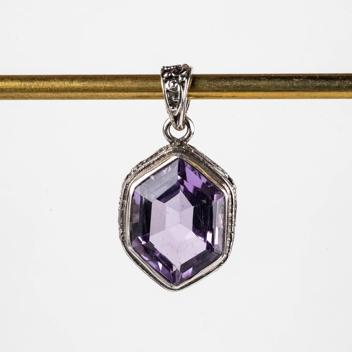 Amethyst Pendant 3.50 g 24x13mm .925 Silver
