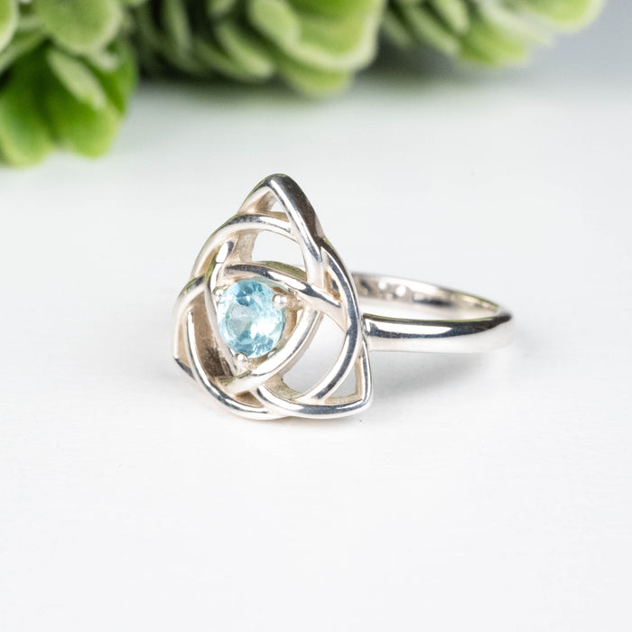 Apatite Ring 4mm Size 6