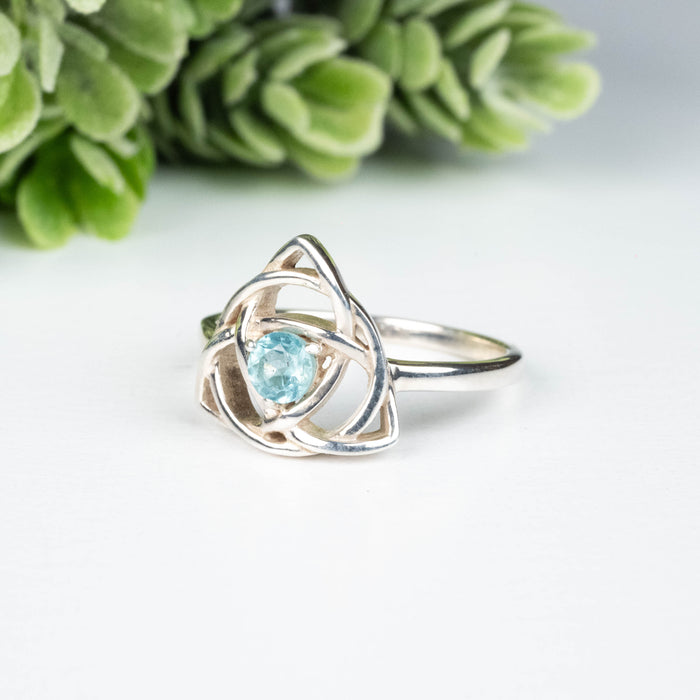 Apatite Ring 4mm Size 8