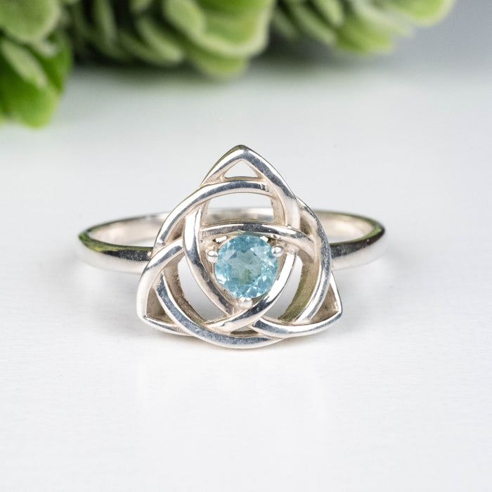 Apatite Ring 4mm Size 10