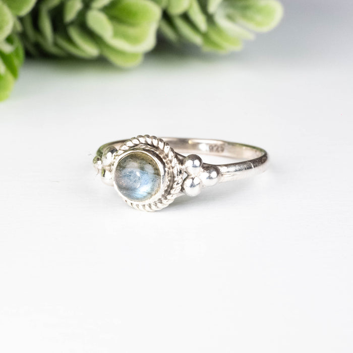 Labradorite Ring 5mm Size 7