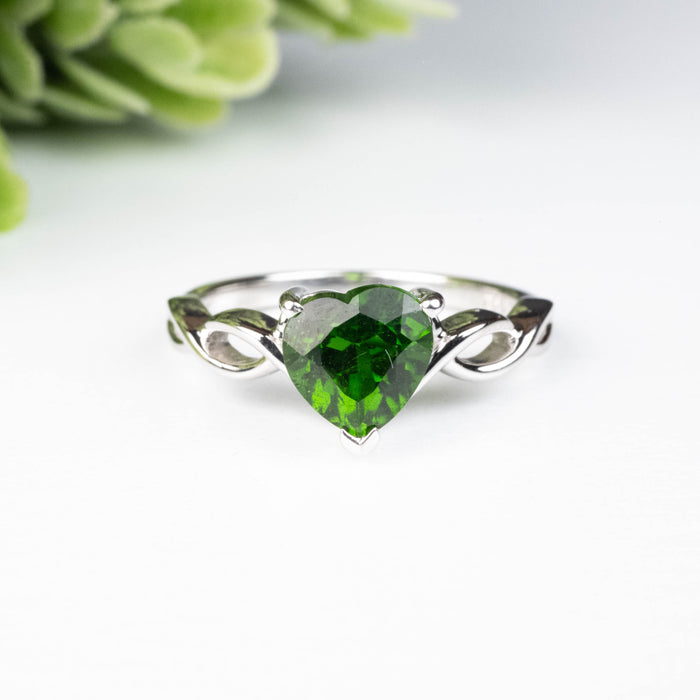 Chrome Diopside Ring 7mm Size 6