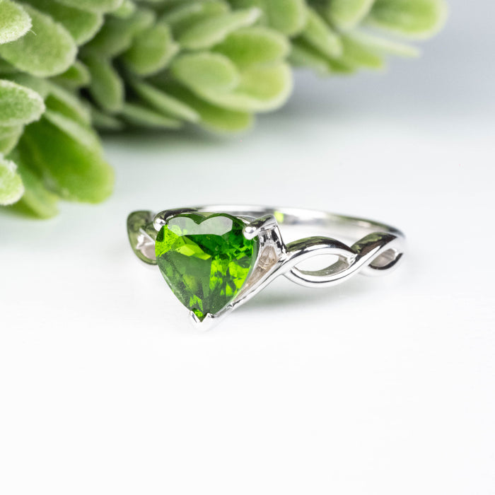 Chrome Diopside Ring 7mm Size 7