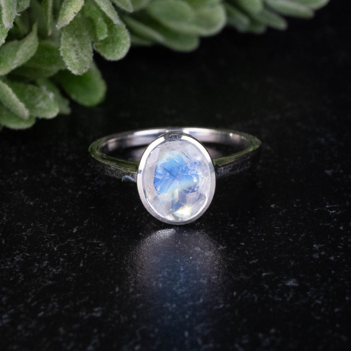 Moonstone Ring 9x7mm Size 7