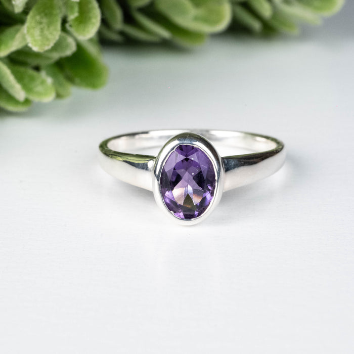 Amethyst Ring 8x6mm Size 8