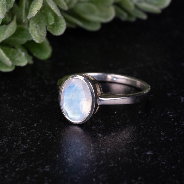 Moonstone Ring 9x7mm Size 7