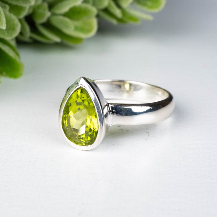 Peridot Ring 11x8mm Size 7