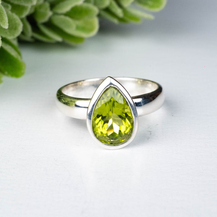Peridot Ring 11x8mm Size 7