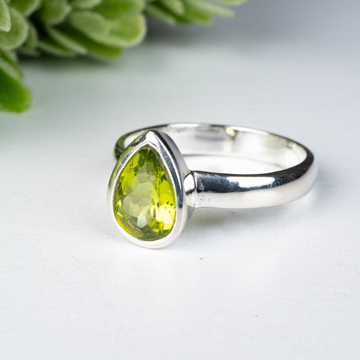 Peridot Ring 11x8mm Size 10