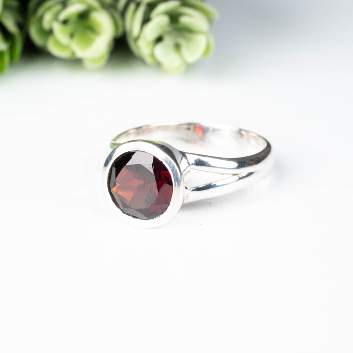 Garnet Ring 9mm Size 10