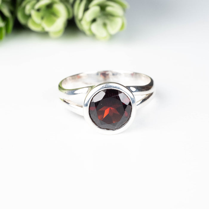 Garnet Ring 9mm Size 10