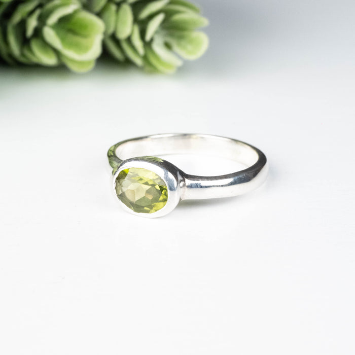 Peridot Ring 7x5mm Size 8.5