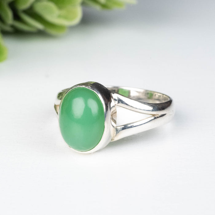 Chrysoprase Ring 10x8mm Size 7