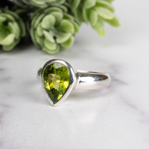 Peridot Ring 10x8mm Size 7 - InnerVision Crystals
