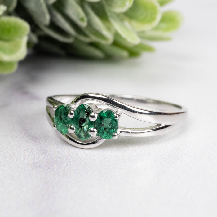 Emerald Ring 3-5mm Size 9