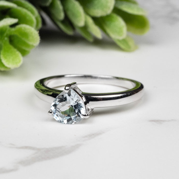 Aquamarine Ring 6mm Size 6