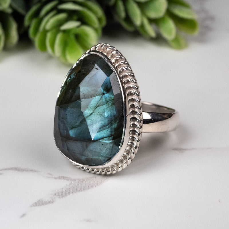 Labradorite Ring 20x13mm Size 8.5