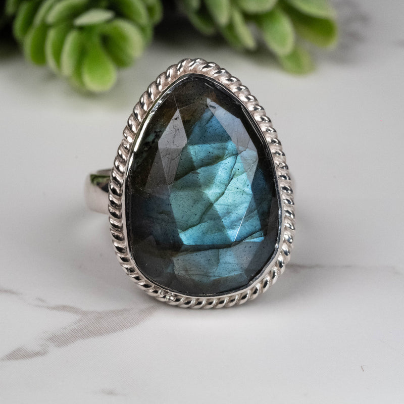 Labradorite Ring 20x13mm Size 8.5