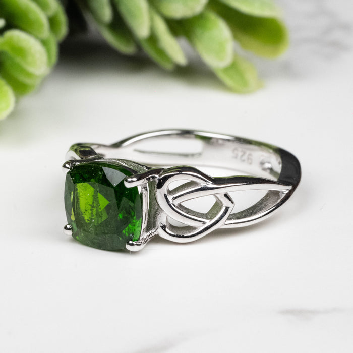 Chrome Diopside Ring 7mm Size 6