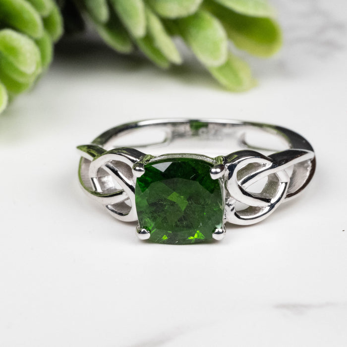Chrome Diopside Ring 7mm Size 7