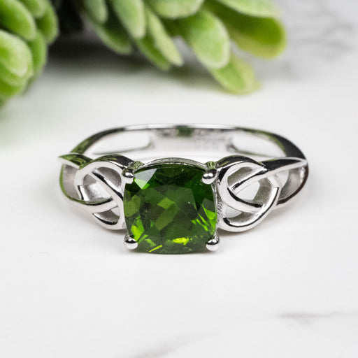 Chrome Diopside Ring 7mm Size 8 - InnerVision Crystals