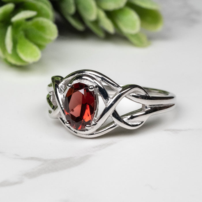 Garnet Ring 7x5mm Size 8