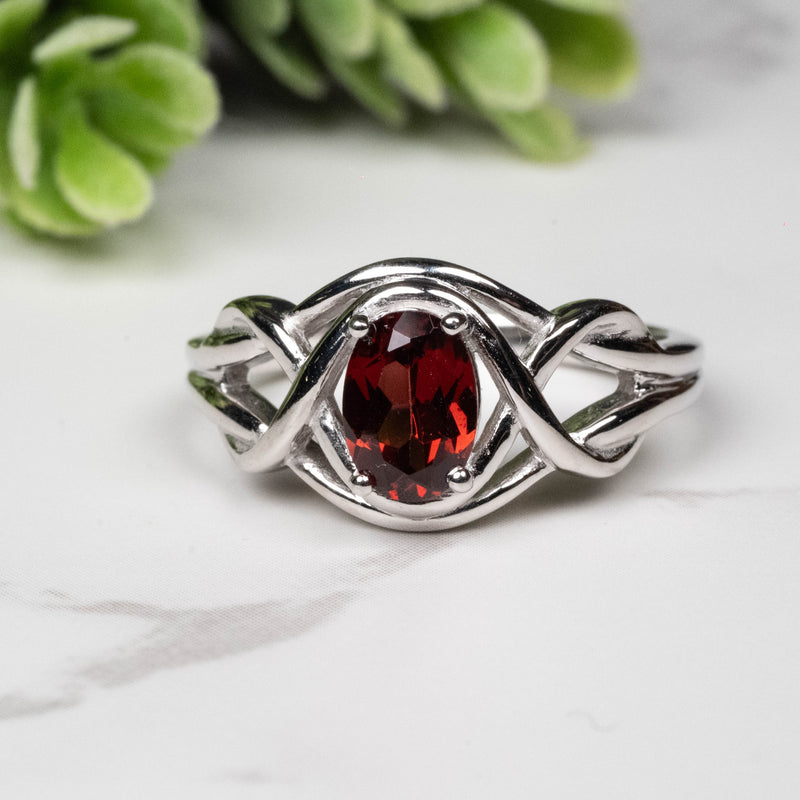 Garnet Ring 7x5mm Size 8
