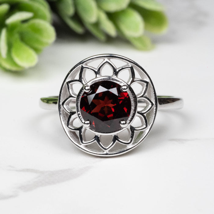 Garnet Ring 7mm Size 9