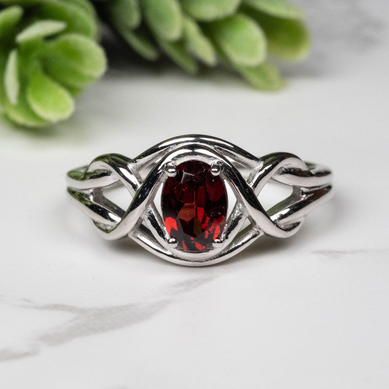 Garnet Ring 7x5mm Size 10