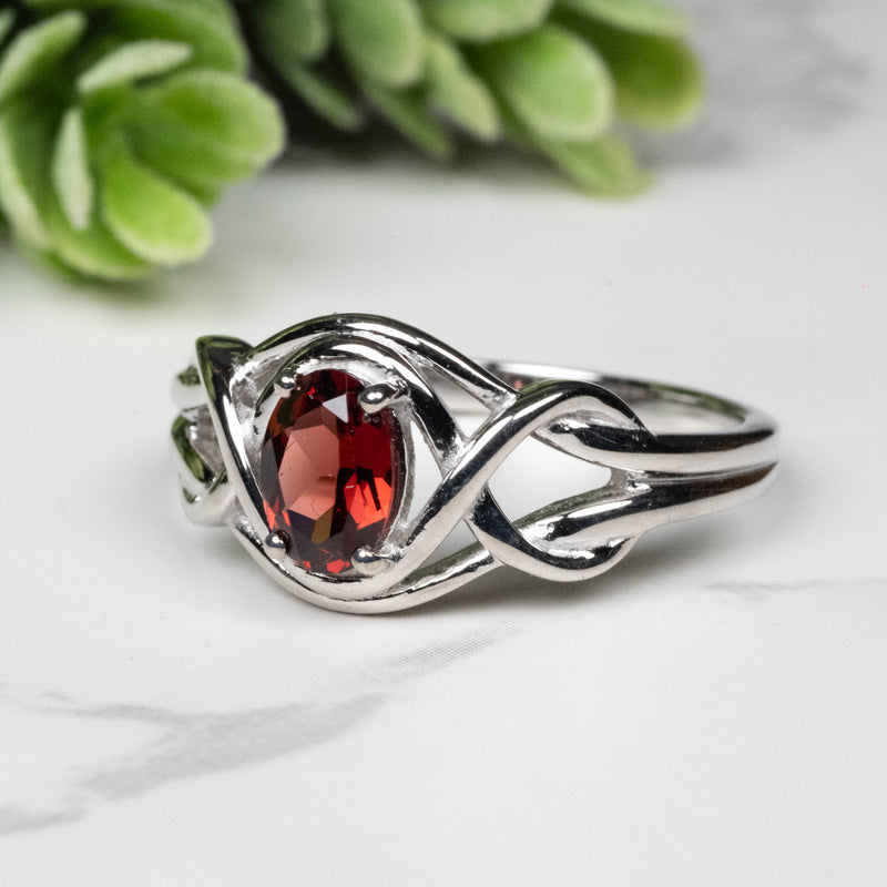 Garnet Ring 7x5mm Size 10