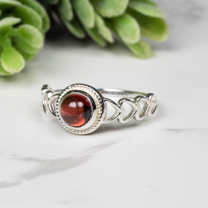 Garnet Ring 5mm Size 6