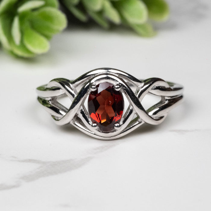 Garnet Ring 7x5mm Size 10