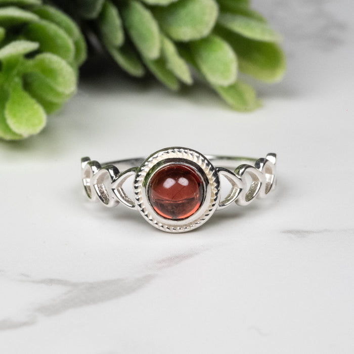 Garnet Ring 5mm Size 6
