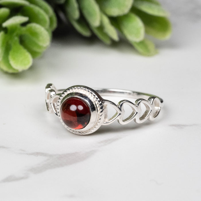 Garnet Ring 5mm Size 7