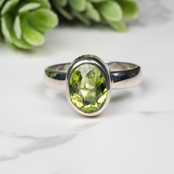 Peridot Ring 9x7mm Size 6