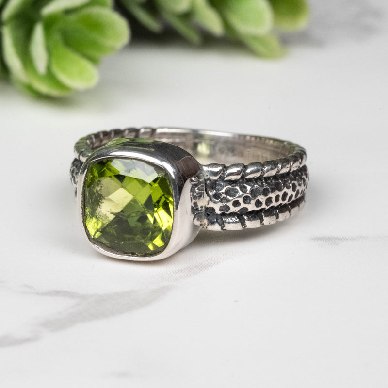 Peridot Ring 8mm Size 7