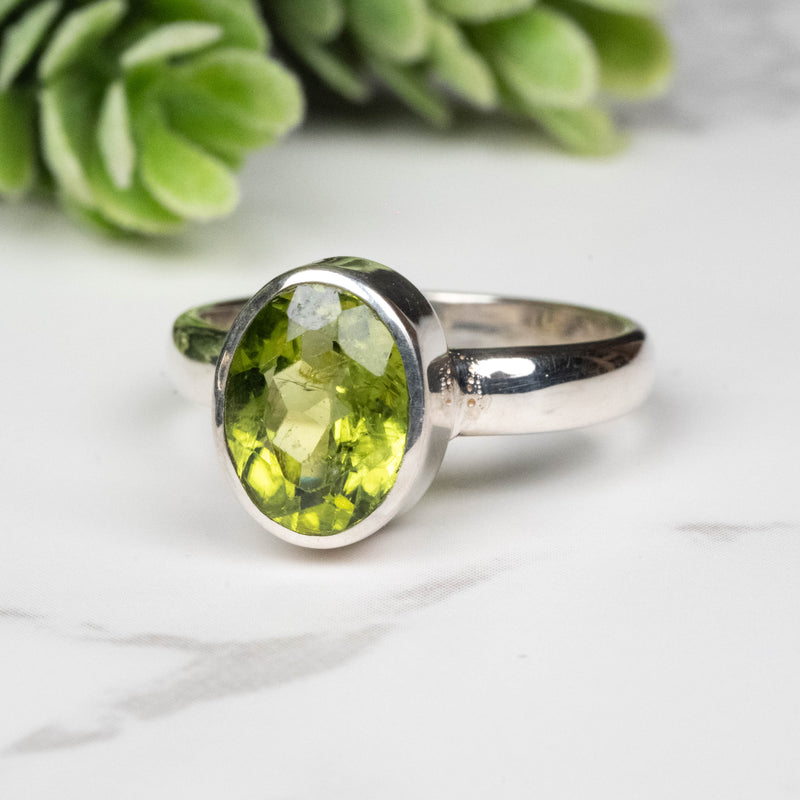 Peridot Ring 10x8mm Size 8