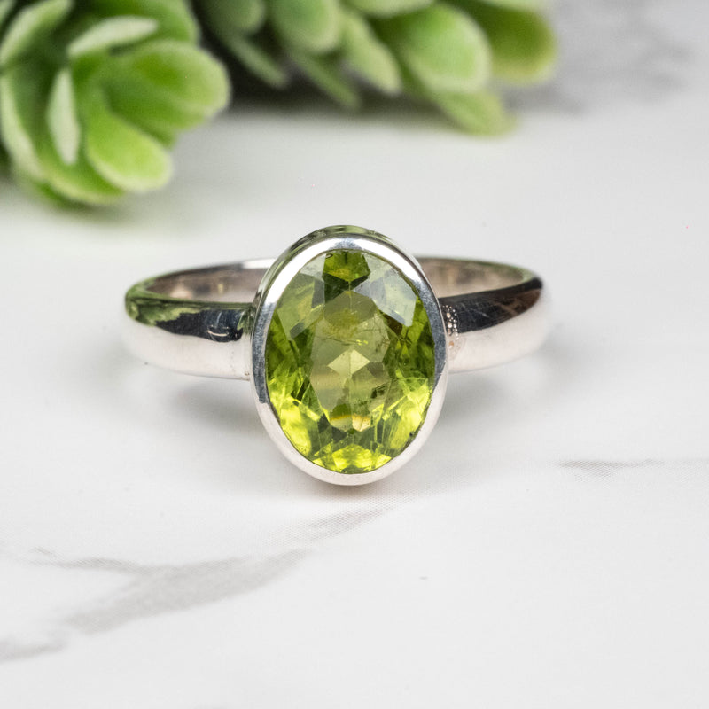 Peridot Ring 10x8mm Size 8