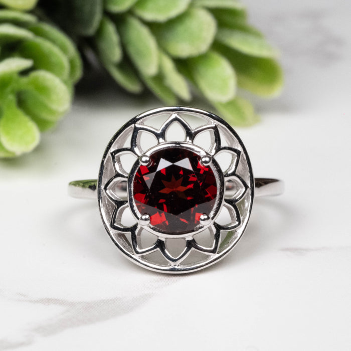 Garnet Ring 7mm Size 7