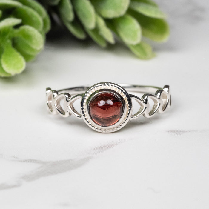 Garnet Ring 5mm Size 8