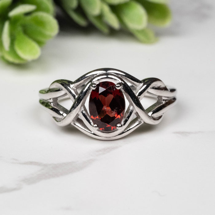 Garnet Ring 7x5mm Size 8