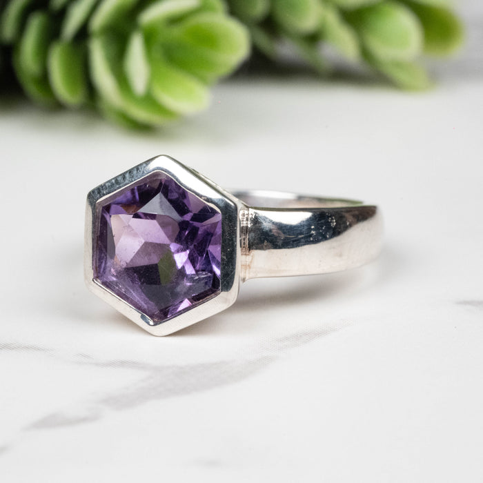 Amethyst Ring 9mm Size 6