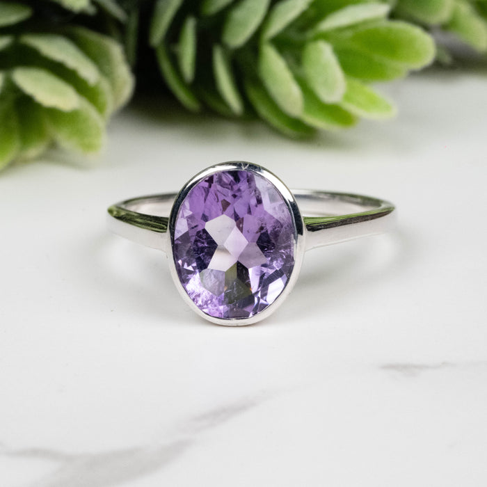 Amethyst Ring 10x8mm Size 6