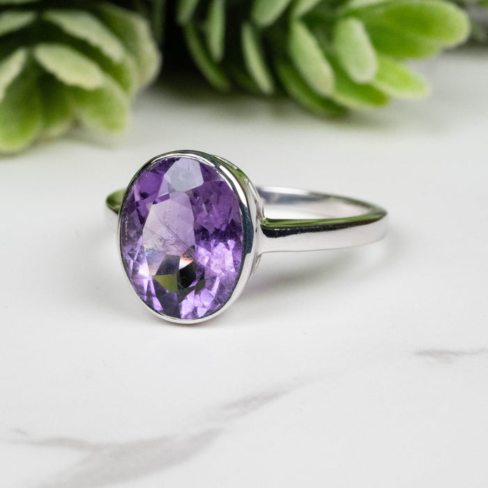Amethyst Ring 10x8mm Size 8