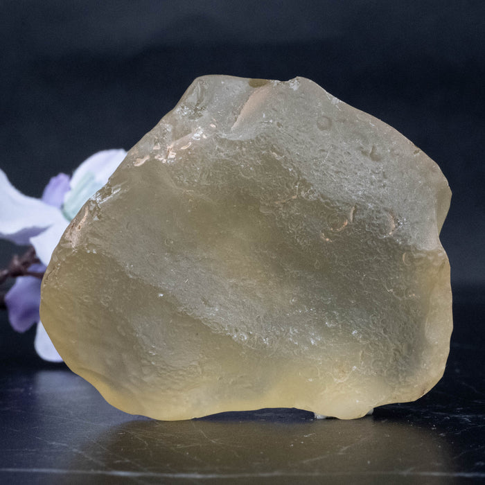Libyan Desert Glass 86.53 g 61x61x24mm