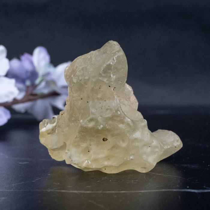 Libyan Desert Glass 57.34 g 50x40x36mm