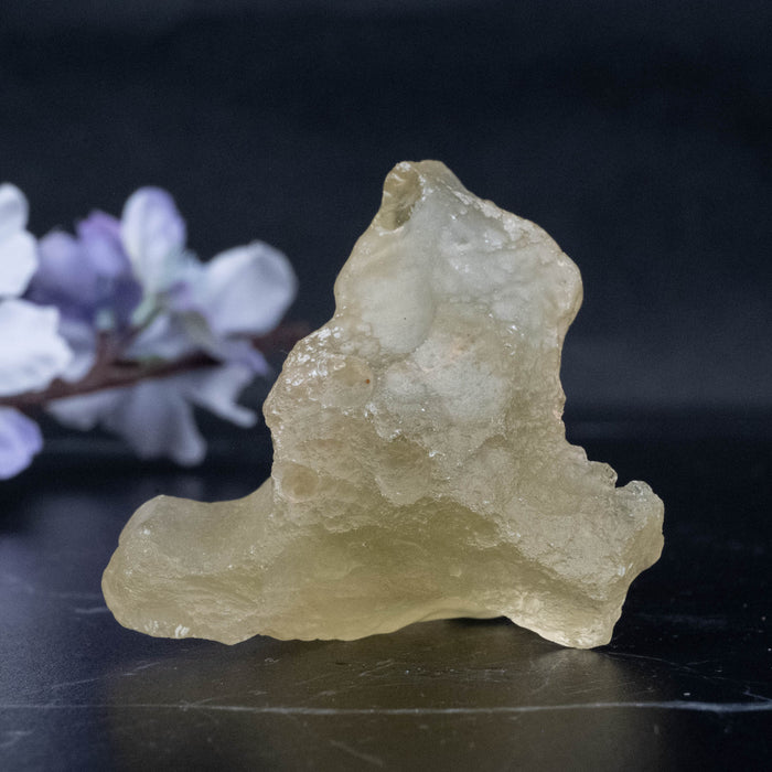 Libyan Desert Glass 57.34 g 50x40x36mm