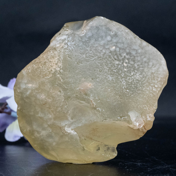 Libyan Desert Glass 161.90 g 73x58x43mm