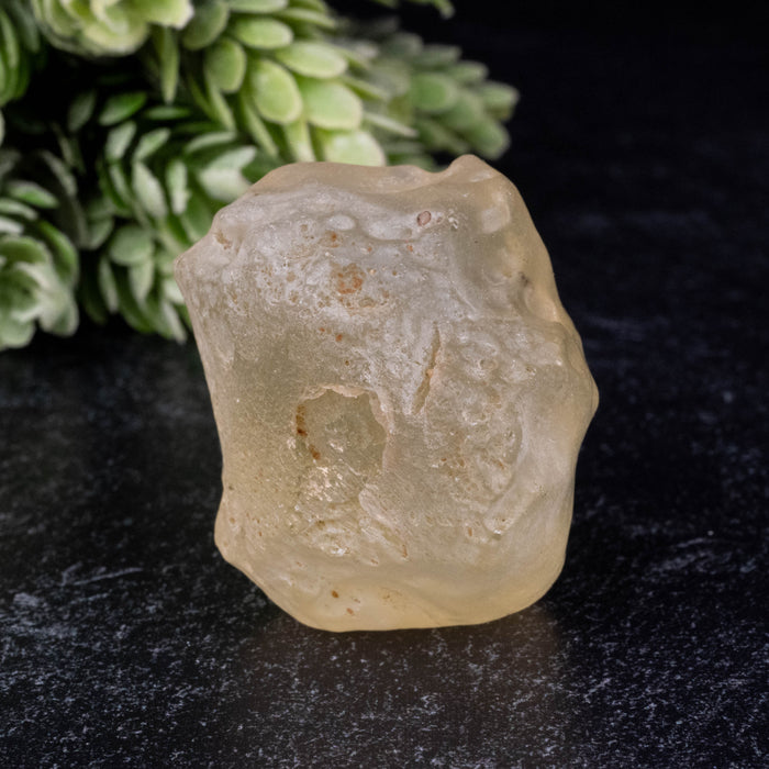 Libyan Desert Glass 49.93 g 40x34x32mm